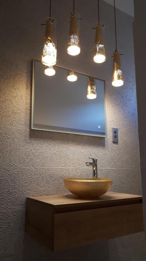 Large Apartment Between Split And Trogir Kaštela Εξωτερικό φωτογραφία