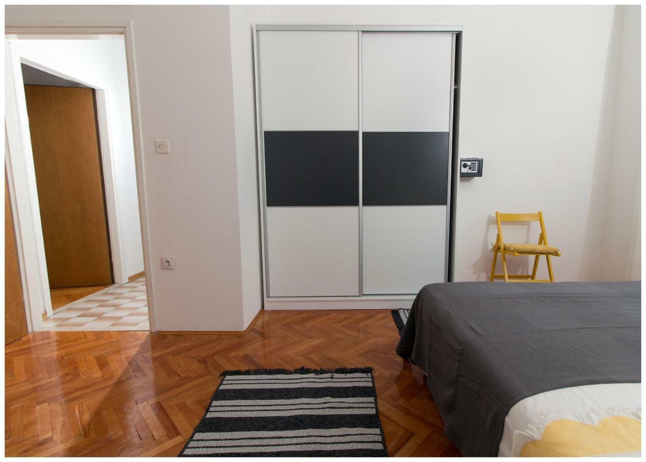 Large Apartment Between Split And Trogir Kaštela Εξωτερικό φωτογραφία