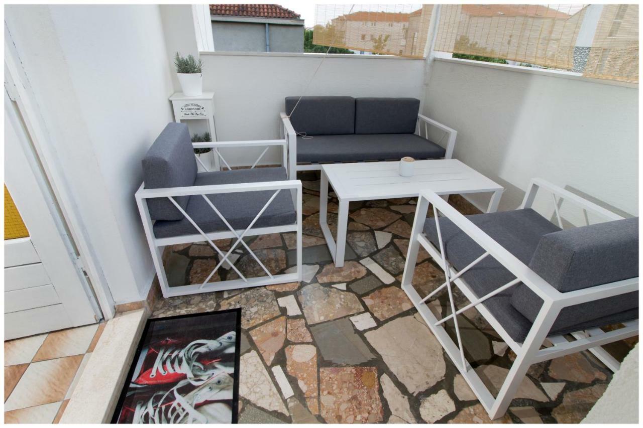 Large Apartment Between Split And Trogir Kaštela Εξωτερικό φωτογραφία