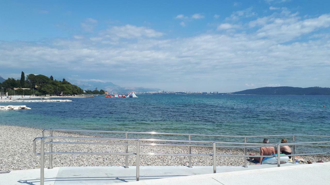 Large Apartment Between Split And Trogir Kaštela Εξωτερικό φωτογραφία